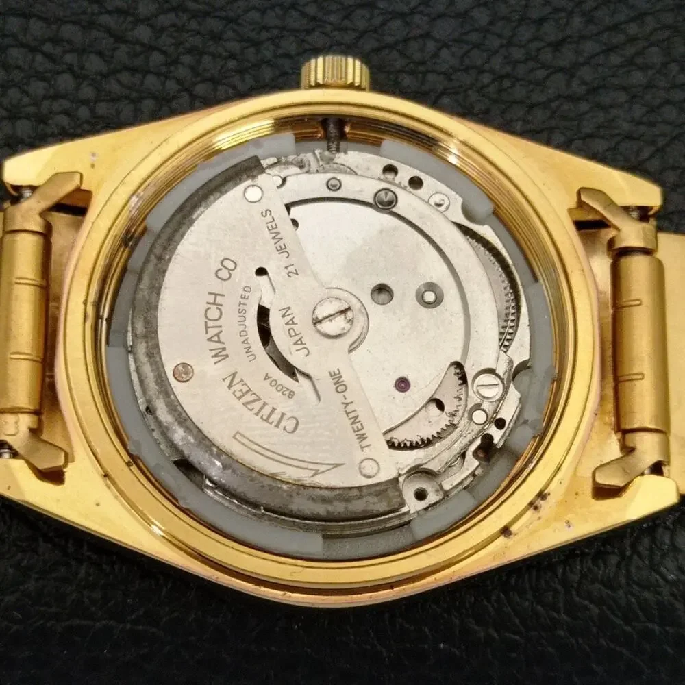 Vintage 1976 Citizen Automatic Mens Gold Watch W/daydate & White accents